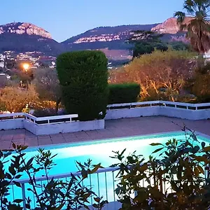 Côté Charlemagne Centre-ville Garage Piscine Terrasse Appartement